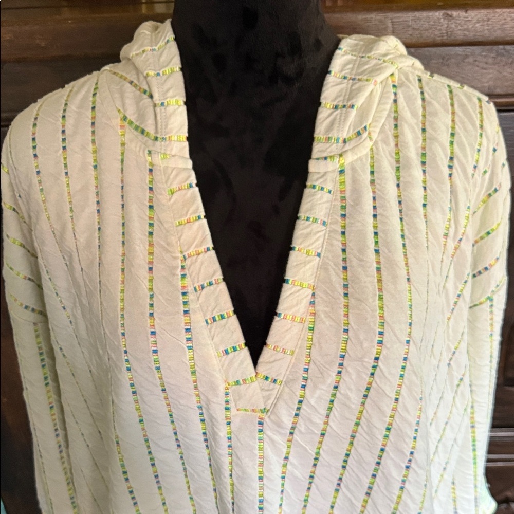 Plus Size Isaac Mizrahi Live! Novelty Knit Relaxed Fit 3/4-Sleeve Pullover - Picture 4 of 11